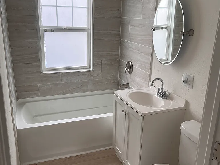 4723 Evanston Ave — Photo 7