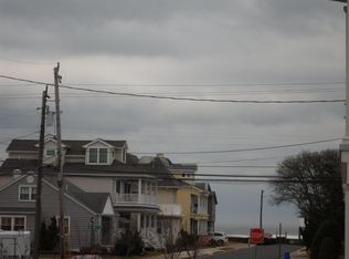 14 S Knight Ave, Margate, NJ 08402
