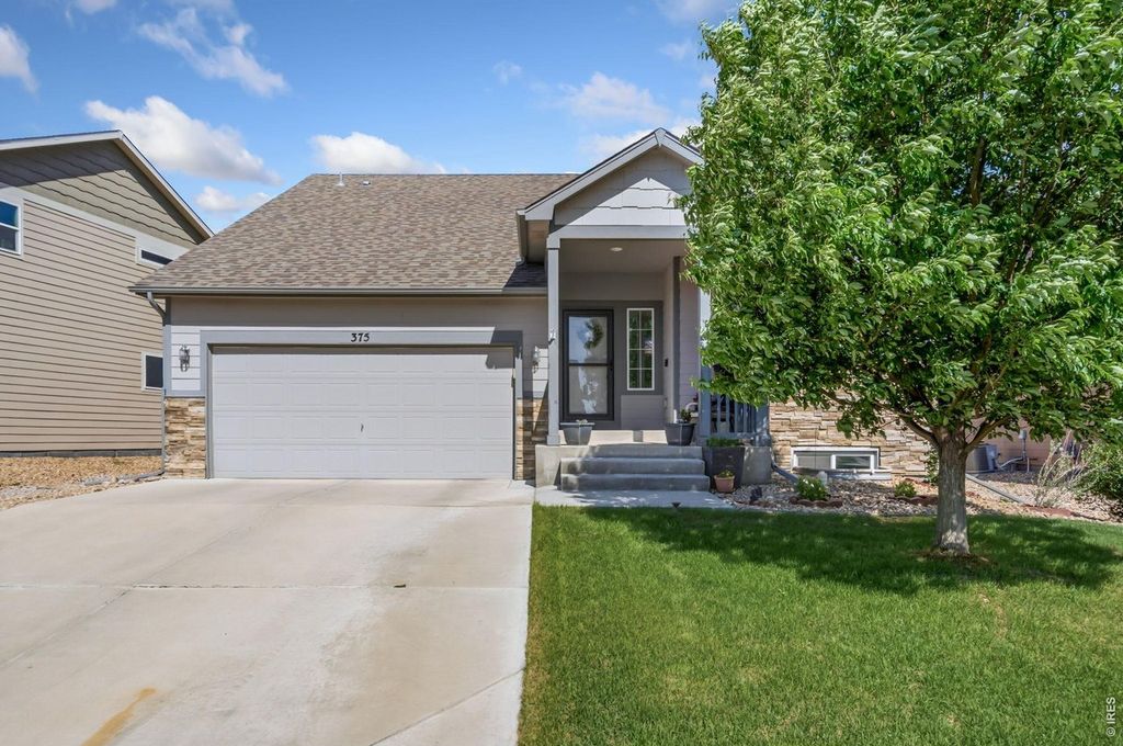 375 Shadowbrook Dr