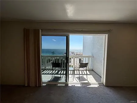 2 bed, 938 sqft, $4,995 — Photo 4