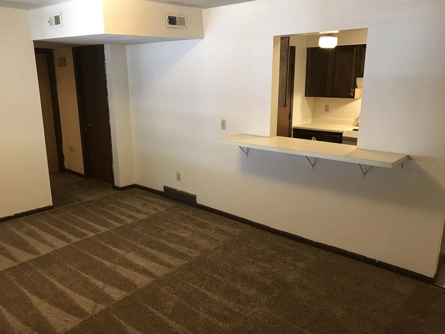 411 S William Street — Photo 2