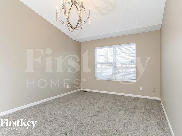 26 Forest Pond Dr — Photo 8