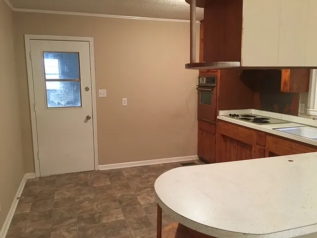$500 move in special 500 off the first month's rent. A must see 3/2 charming brick ranch with a n... — Photo 4