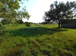 105 Apache Rd, Brownwood, TX 76801