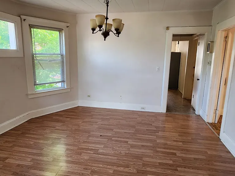 423 Washington Ave #2 — Photo 3