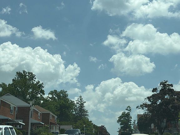 4th image of 5606 Cadillac Ave
