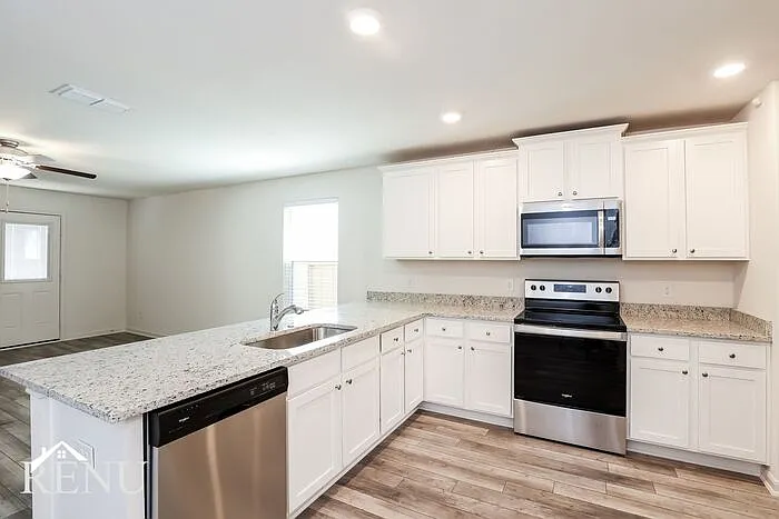 3 bed, 2.0 bath, 1525 sqft, $1,715 — Photo 4