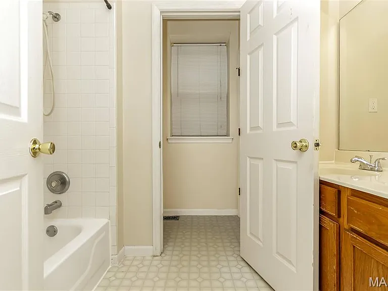 4141 Shaw Blvd — Photo 10