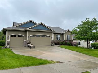2918 147th St, Urbandale, IA 50323
