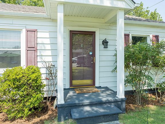 2nd image of 1757 Pexton Ave