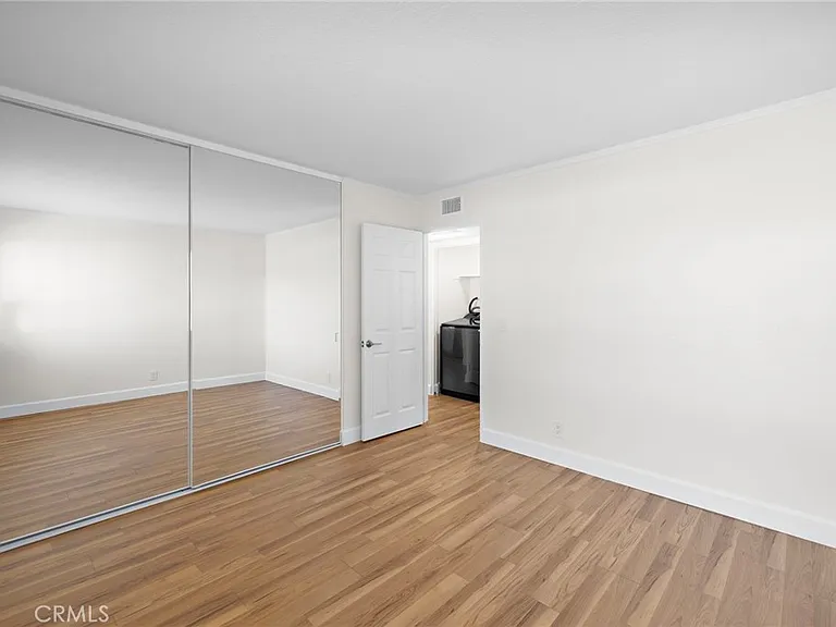 9 Dover Pl — Photo 16