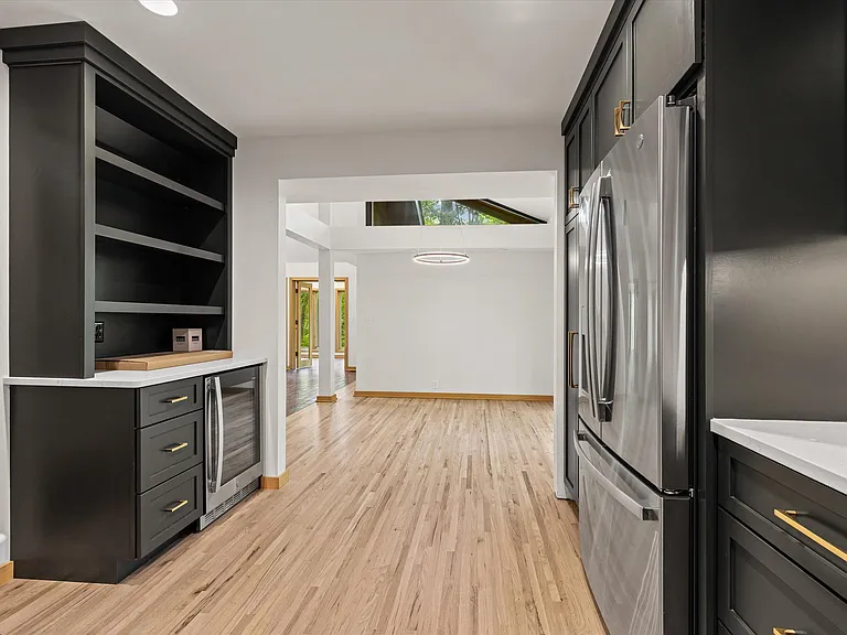 1424 Bradford Dr — Photo 14