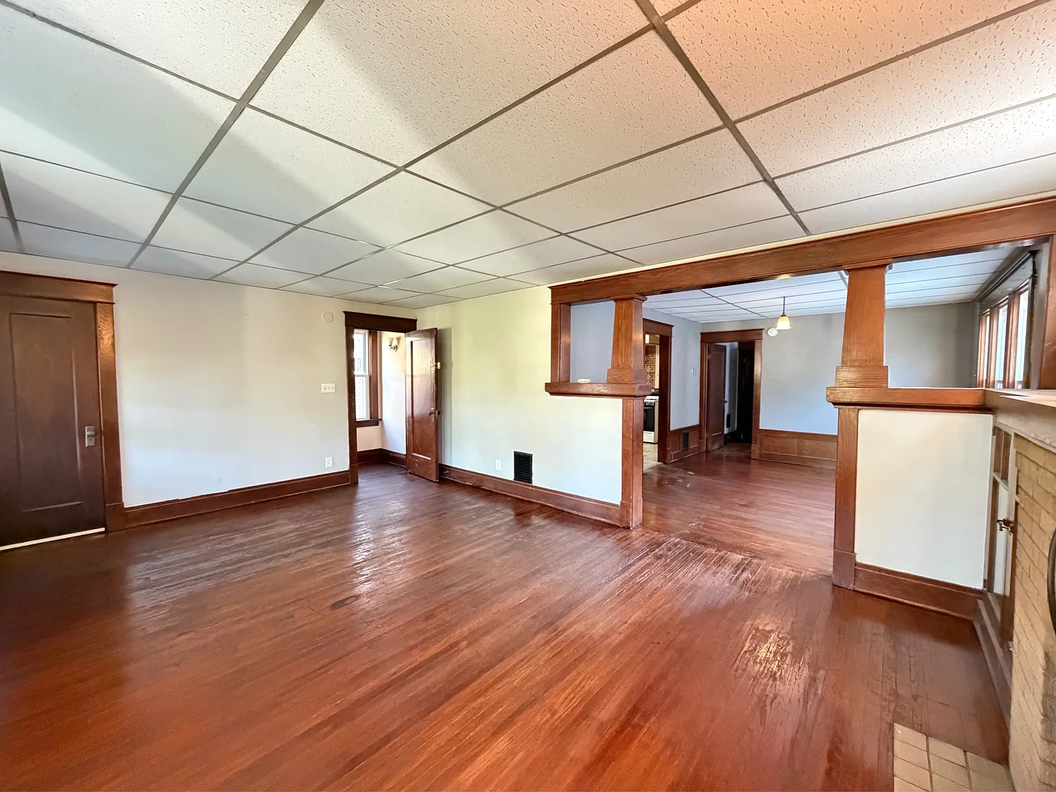 418 Colvin Avenue - Upper — Photo 3