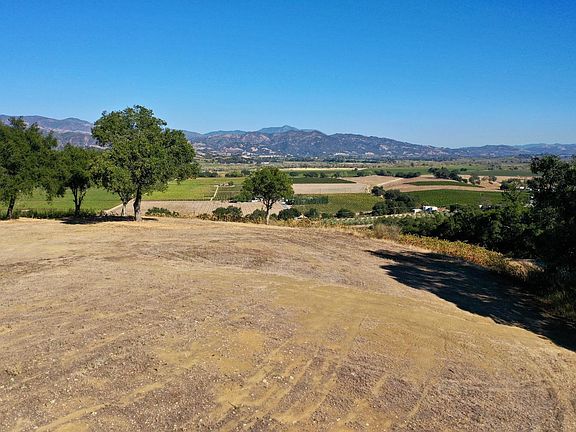5th image of 19853 Geyserville Avenue