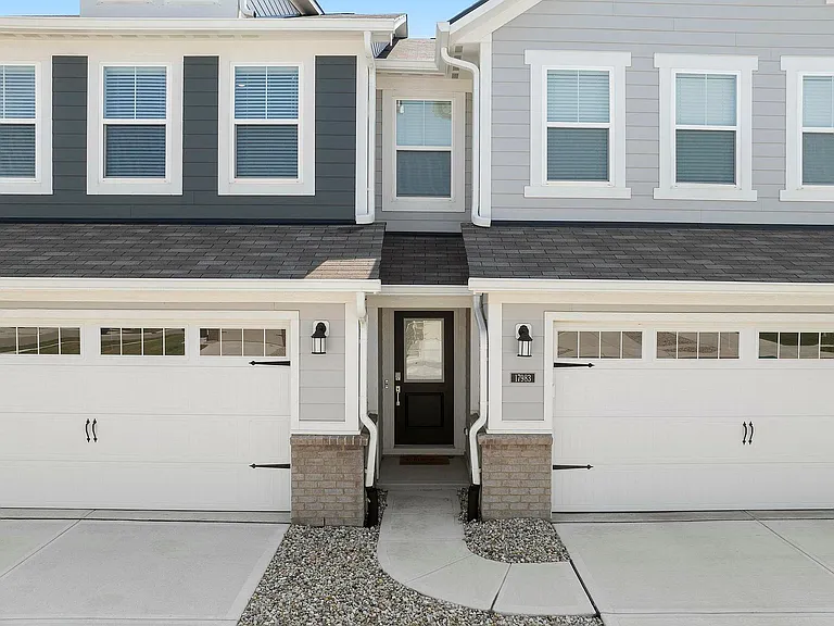 Casey Corner Townhomes — Photo 5