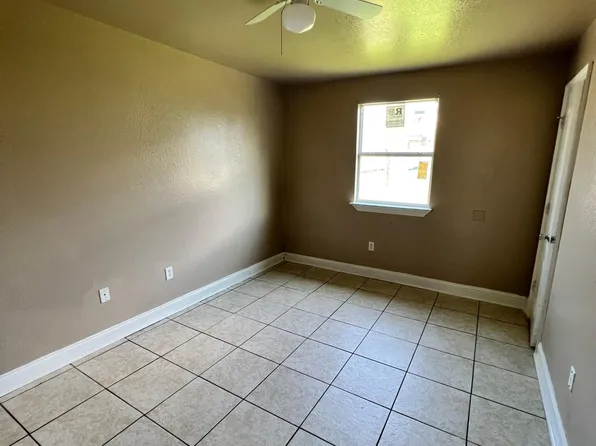 7843 Sand St, New Orleans, LA 70128