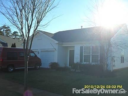 3rd image of 111 Saint Georges Dr