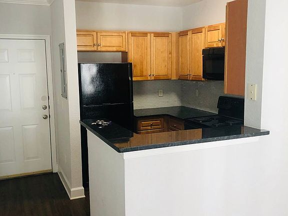 3rd image of 300 E South St Unit 3015