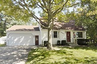 2nd image of 1427 Lake Ave