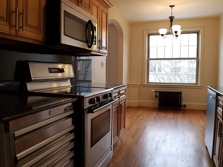 Elliott Apartments — Photo 62