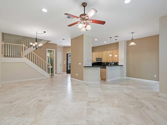4th image of 62 Marina Gardens Dr