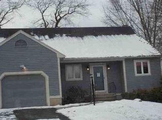 22 Pintail Cir, South Windsor, CT 06074