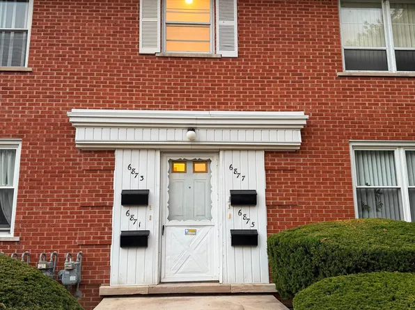 6877 Country Ln #3, Dearborn Heights, MI 48127