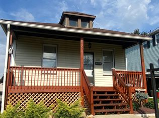 1122 Montana Ave, Natrona Heights, PA