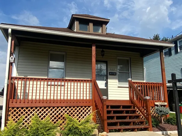 1122 Montana Ave, Natrona Heights, PA 15065