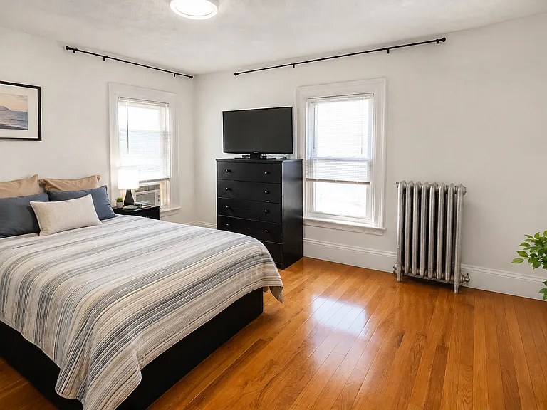 27 Franklin Ave — Photo 10