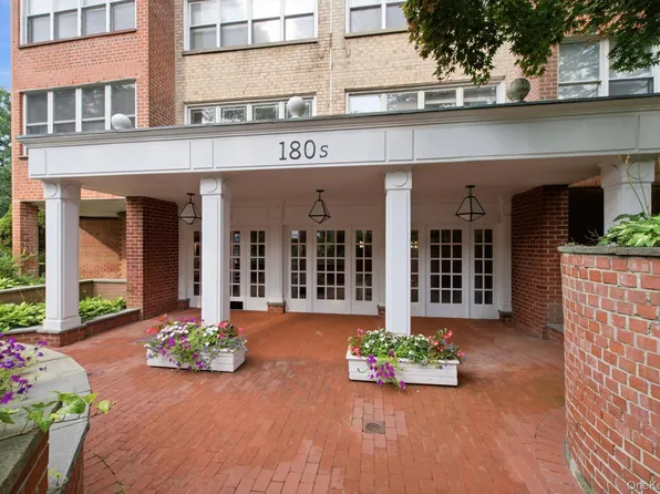 180 South Middle Neck #1P, Great Neck, NY 11021