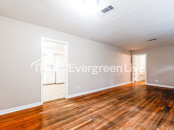 3rd image of 5574 Hartsdale Dr