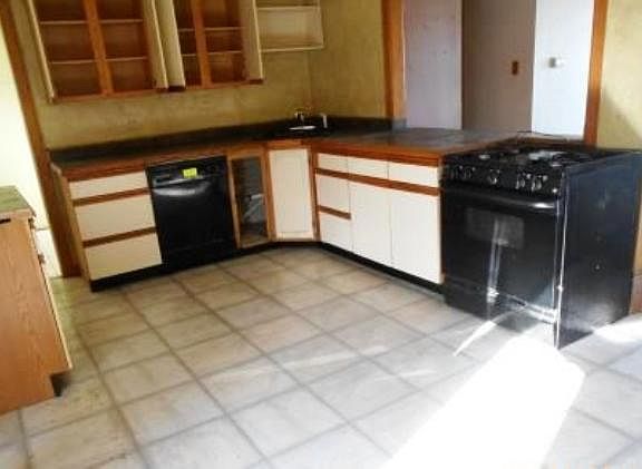 5th image of 765 Osage Ln