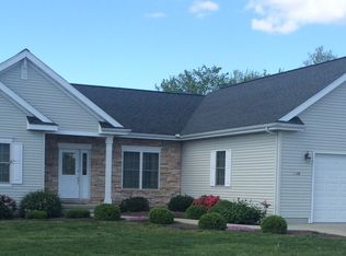 1208 Shurron St, Olney, IL 62450
