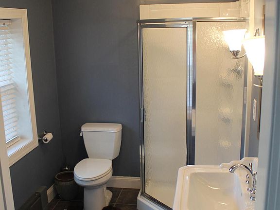 Downstairs full bath