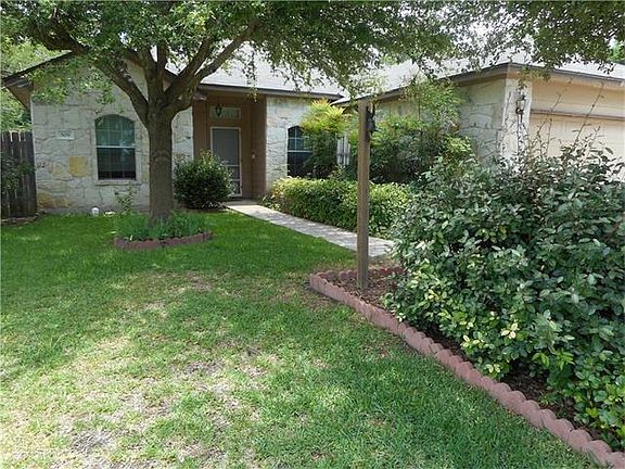 2nd image of 509 Lydia Ln