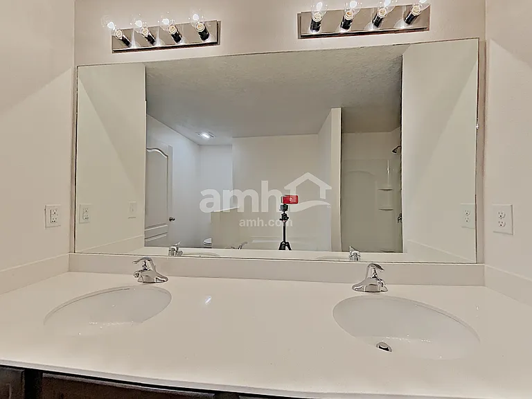 1108 Brenton Leaf Dr — Photo 10