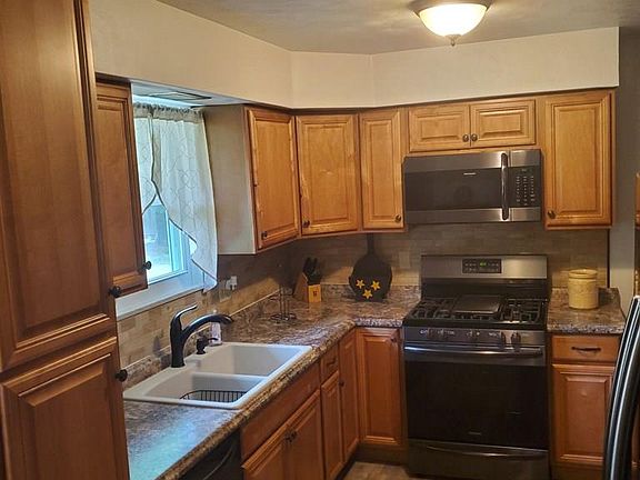 4th image of 108 Darla Dr