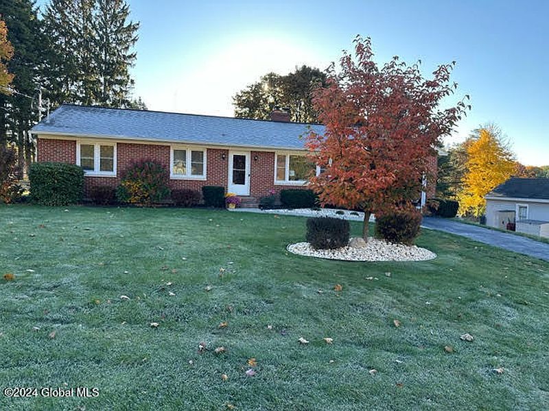 2nd image of 48 Fane Court
