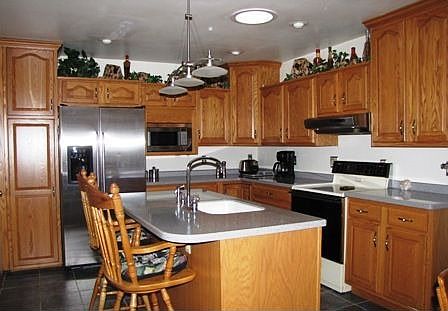 3rd image of 205 Priority St