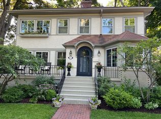 816 4th St, Wilmette, IL 60091