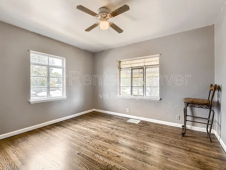 4195 Benton St — Photo 13