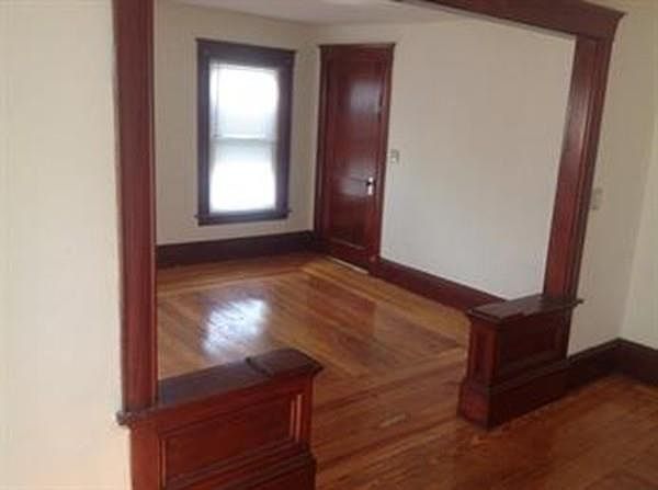 2nd image of 179 Washington St