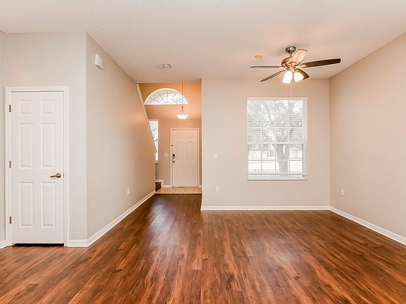 4th image of 233 Bluff Pass Dr