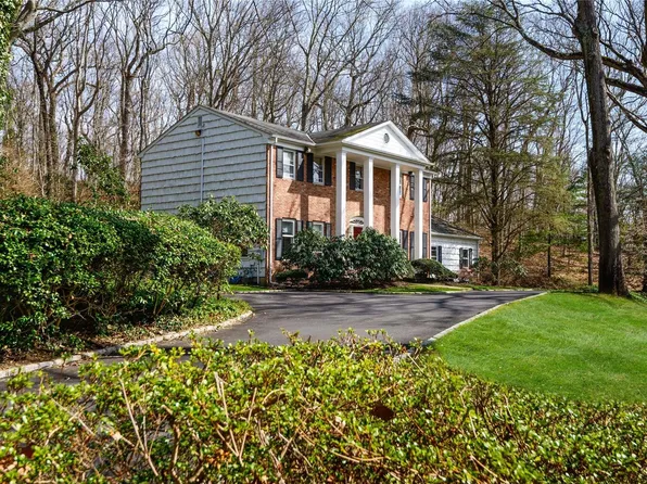 29 Glendale Drive, Oyster Bay Cove, NY 11771