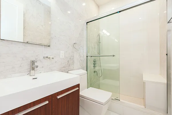 Rented by Nooklyn NYC LLC | media 22