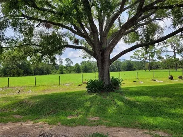 1929 Elf Dr, Sebring, FL 33875