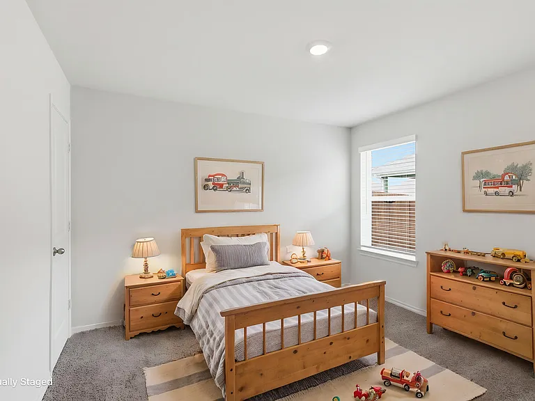 718 Orchid Way — Photo 15