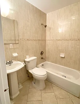 Rented by Voro New York | media 26