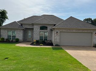 49 White Birch Dr, Jackson, TN 38305